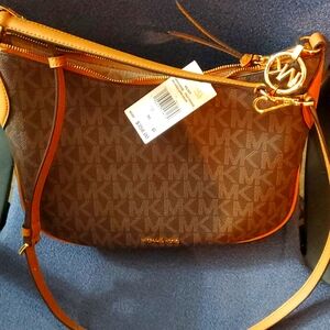 MICHAEL KORS (MK) purse